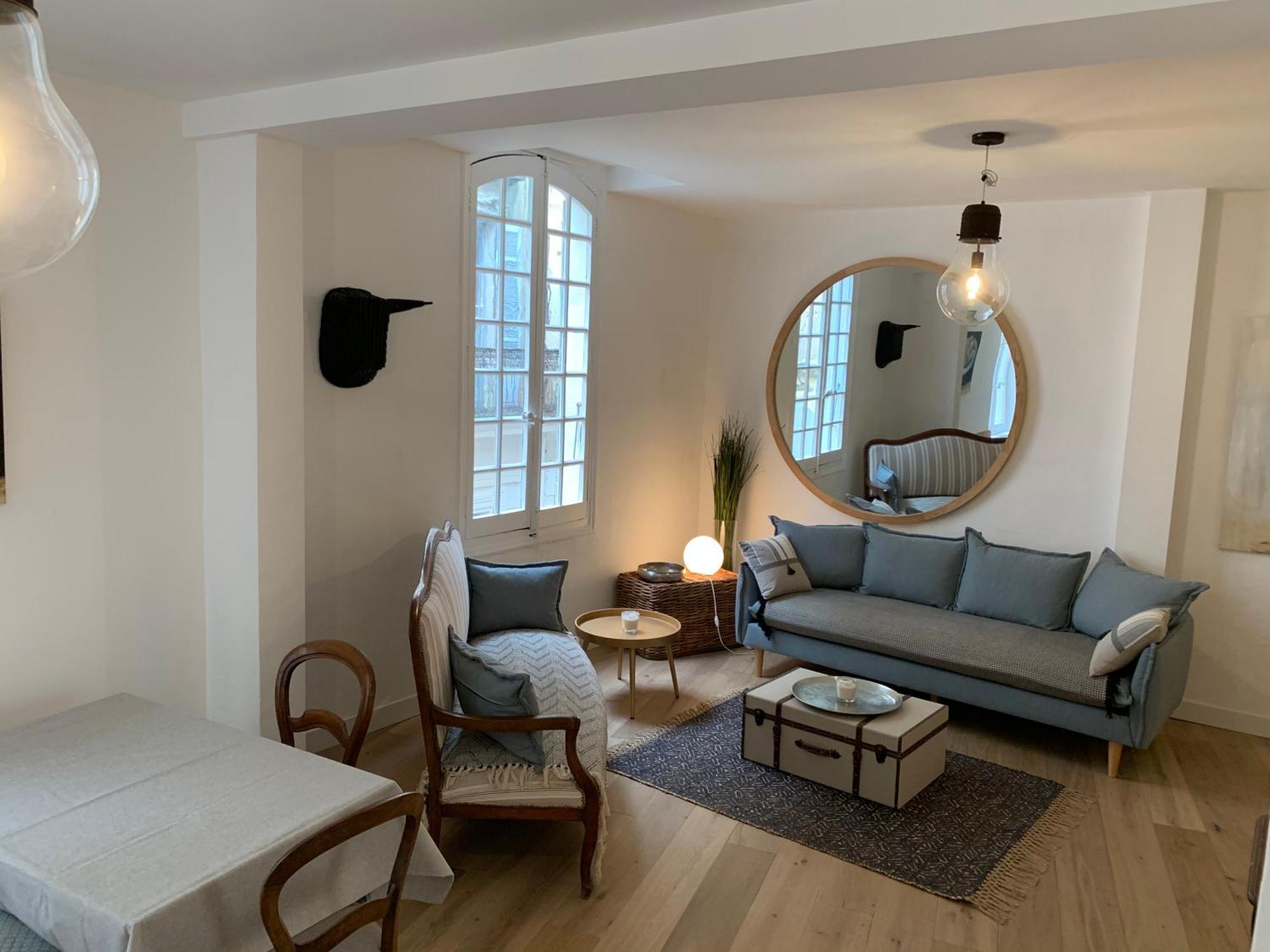 Cosy Centre Historique Apartment Арл Стая снимка